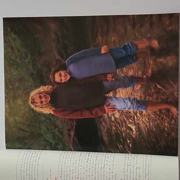 Interweave Knits Magazine Fall 2001 Fabulous Fall Sweaters For Work And Play - Picture 6 of 12